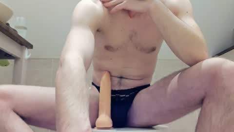 Tom online show from 02-22-25, 08:42