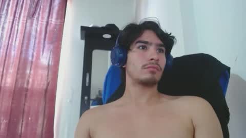 tommycutee21 online show from 05-06-26, 06:57