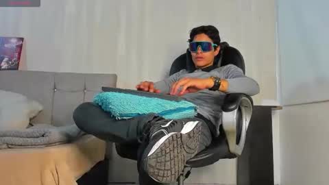 tommyhot7 online show from 06-07-26, 06:55