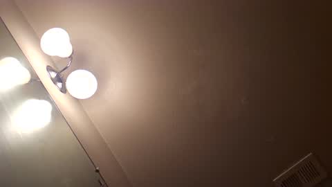 Snapshot of tommypressure chatting on 10-08-25, 11:41 tommypressure online show from 10-08-25, 11:41