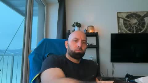 Thomas Fit online show from 01-14-26, 06:52