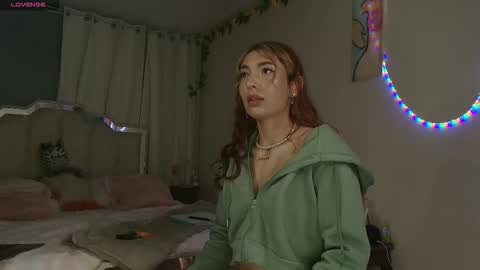 leyla  online show from 09-23-25, 08:39