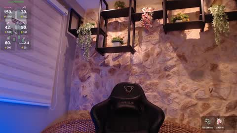 Snapshot of tomsloan_ chatting on 01-07-25, 05:09 Sr. Thomas online show from 01-07-25, 05:09