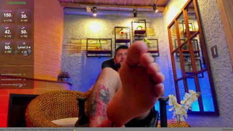 Snapshot of tomsloan_ chatting on 01-21-25, 02:15 Sr. Thomas online show from 01-21-25, 02:15