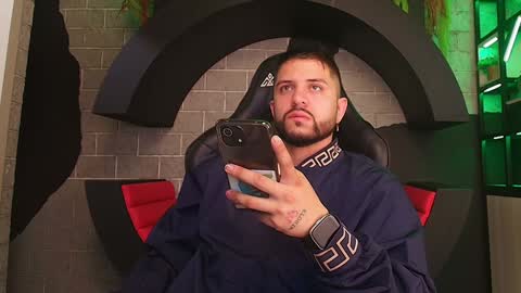 Snapshot of tomsloan_ chatting on 02-03-25, 11:09 Sr. Thomas online show from 02-03-25, 11:09