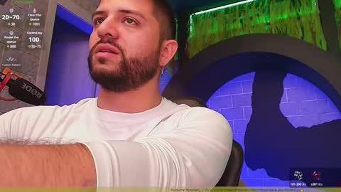 Snapshot of tomsloan_ chatting on 02-09-25, 02:18 Sr. Thomas online show from 02-09-25, 02:18