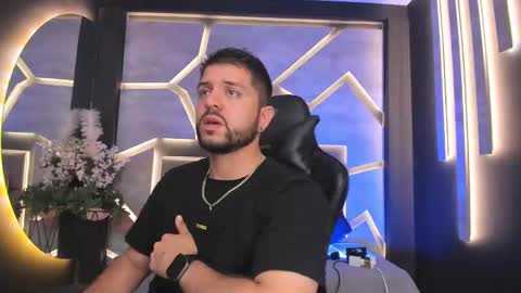 Snapshot of tomsloan_ chatting on 03-12-25, 05:28 Sr. Thomas online show from 03-12-25, 05:28