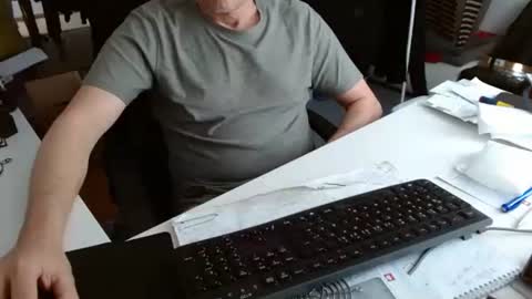 Tom online show from 03-23-26, 01:15