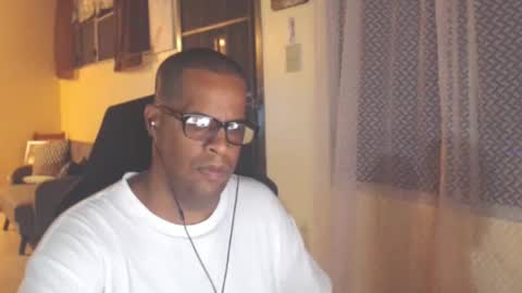 Antonio online show from 09-21-25, 01:51