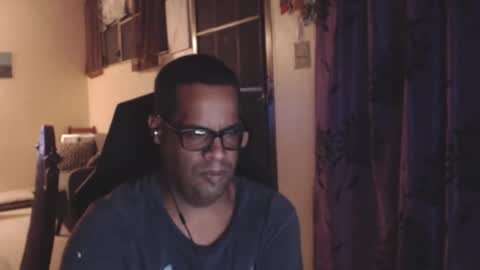 Antonio online show from 11-17-25, 02:06