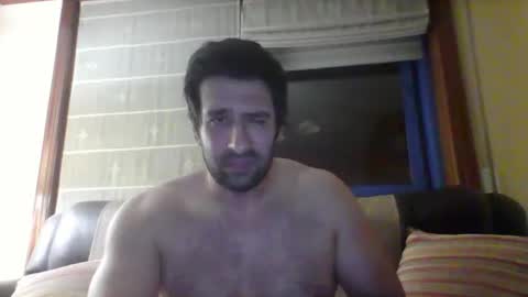 toni640128 online show from 01-12-25, 04:21