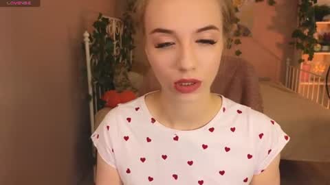 Snapshot of toni_ray chatting on 07-15-26, 12:21 Tony online show from 07-15-26, 12:21
