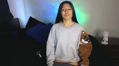 Snapshot of tony_and_sophia chatting on 12-14-24, 11:07 Sophia Tony online show from 12-14-24, 11:07