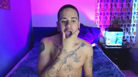 Snapshot of tony_and_sophia chatting on 09-15-25, 10:59 Sophia Tony online show from 09-15-25, 10:59