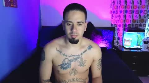 Snapshot of tony_and_sophia chatting on 10-17-25, 11:02 Sophia Tony online show from 10-17-25, 11:02