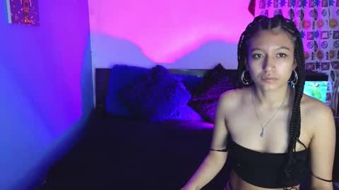 Snapshot of tony_and_sophia chatting on 10-31-25, 11:33 Sophia Tony online show from 10-31-25, 11:33