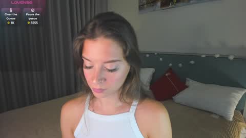 Lisa online show from 12-16-24, 04:05