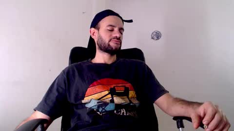 Snapshot of tony_okly chatting on 03-25-26, 07:20 Tony Okly online show from 03-25-26, 07:20