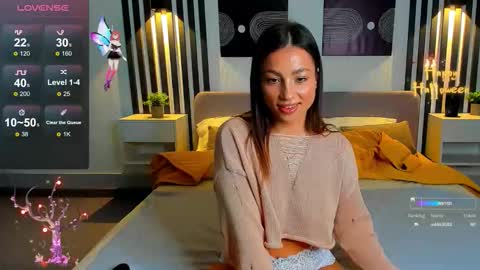 Tonya online show from 10-10-25, 01:59