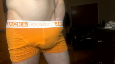 Snapshot of tonyb1291 chatting on 02-05-25, 04:37 Sexy boys online show from 02-05-25, 04:37