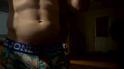 Snapshot of tonyb1291 chatting on 03-01-25, 07:08 Sexy boys online show from 03-01-25, 07:08