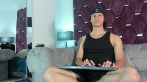 Tony Benedetti online show from 05-04-26, 08:49