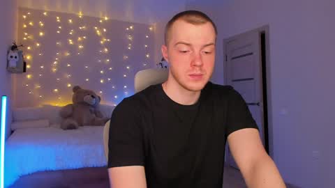 toohornyserj online show from 12-08-24, 07:54