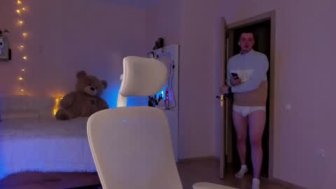 toohornyserj online show from 12-11-24, 02:09