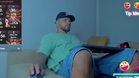 Snapshot of toonnydee chatting on 03-14-26, 04:07 Tony Dee online show from 03-14-26, 04:07