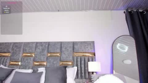 Snapshot of top_mary chatting on 04-15-26, 01:01 Mary online show from 04-15-26, 01:01
