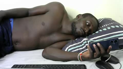 Snapshot of top_rider chatting on 01-02-25, 02:24 Victor online show from 01-02-25, 02:24