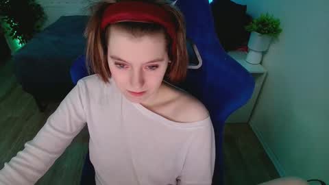 topcranberry online show from 12-15-25, 02:16