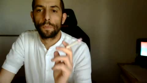 Snapshot of topg84 chatting on 06-11-26, 05:00 Topg84 online show from 06-11-26, 05:00