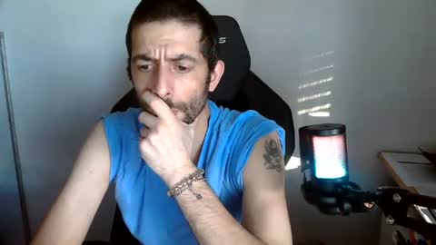 Snapshot of topg84 chatting on 07-12-26, 05:37 Topg84 online show from 07-12-26, 05:37