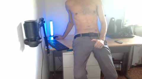 Snapshot of topg84 chatting on 08-06-26, 02:30 Topg84 online show from 08-06-26, 02:30