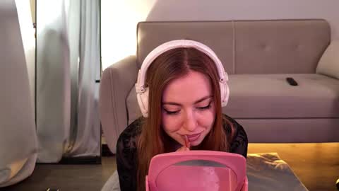 Lina  Next stream January 4  11am UTC 0 online show from 03-11-26, 12:22