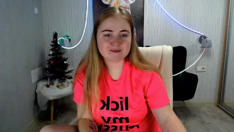 tori_blond online show from 12-23-24, 07:38