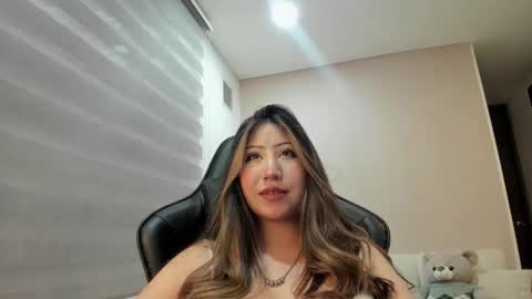 Victoria Gomez online show from 05-10-26, 06:07