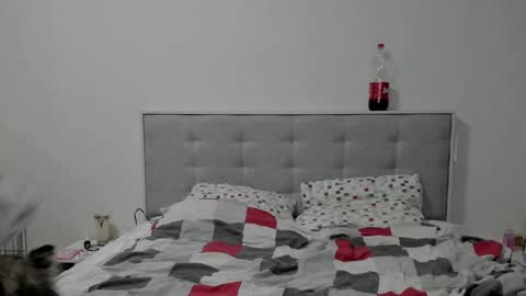 your personal gothic girl check it    online show from 01-03-25, 04:37