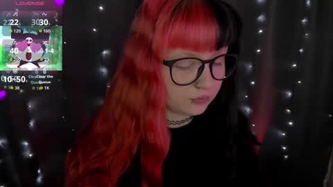 your personal gothic girl check it    online show from 02-09-26, 07:40