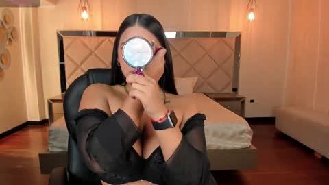 Tori Cross online show from 02-19-25, 12:33