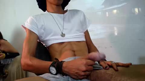 Enzo Moretti online show from 11-16-25, 12:38