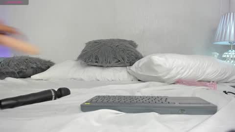 Tory Love online show from 01-17-25, 04:17