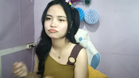 Snapshot of toshikoseaforth chatting on 06-03-26, 02:33 Emma online show from 06-03-26, 02:33