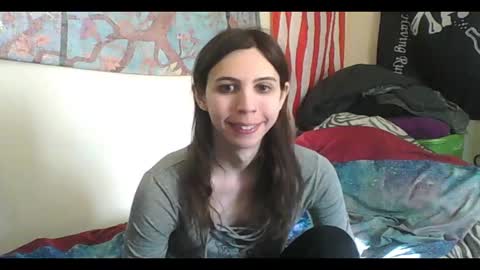 Luna online show from 02-17-25, 08:58