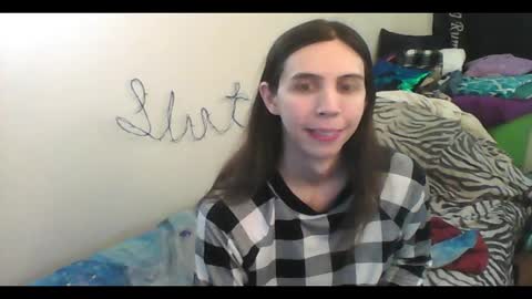 Luna online show from 12-05-25, 04:43