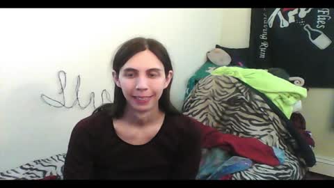 Snapshot of totalfuckingadorable chatting on 03-18-26, 03:31 Luna online show from 03-18-26, 03:31