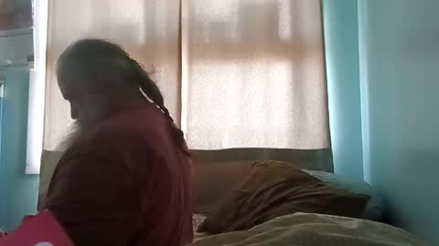 totallyawesome_65 online show from 10-25-25, 01:18