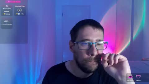 Snapshot of totoclown chatting on 10-10-25, 05:17 Thomas online show from 10-10-25, 05:17