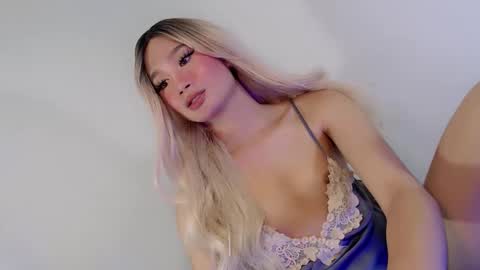 Snapshot of touch_my_body1 chatting on 05-21-26, 05:03 iloveyou AZ online show from 05-21-26, 05:03